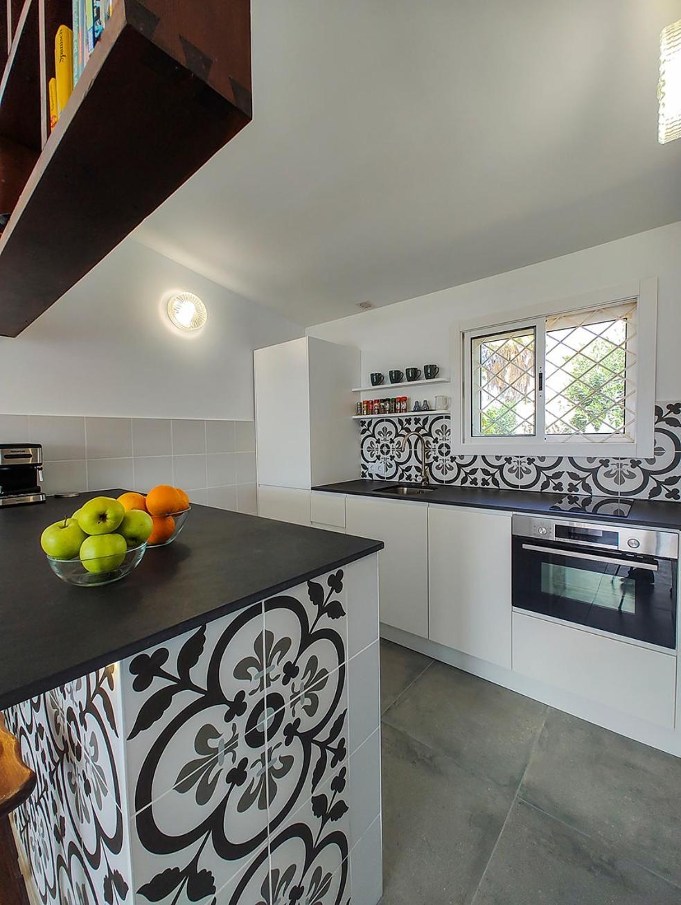 Villa Azure Horizon And Breeze - Panoramic Ocean View And Heated Pool Chayofa Ngoại thất bức ảnh